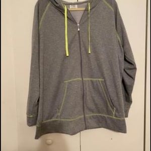 Plus size outfit pants are petite